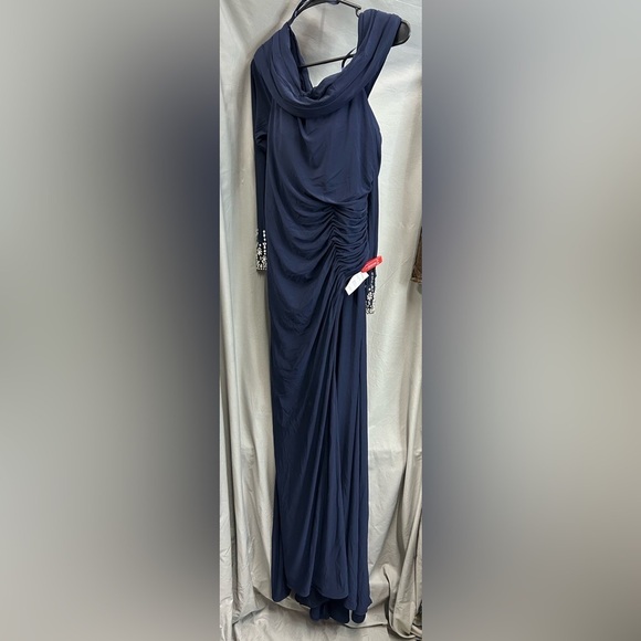 Mac Duggal 12231 / 12527 NWT BEADED CUFF DROP SHOULDER FAUX WRAP GOWN - Picture 5 of 16